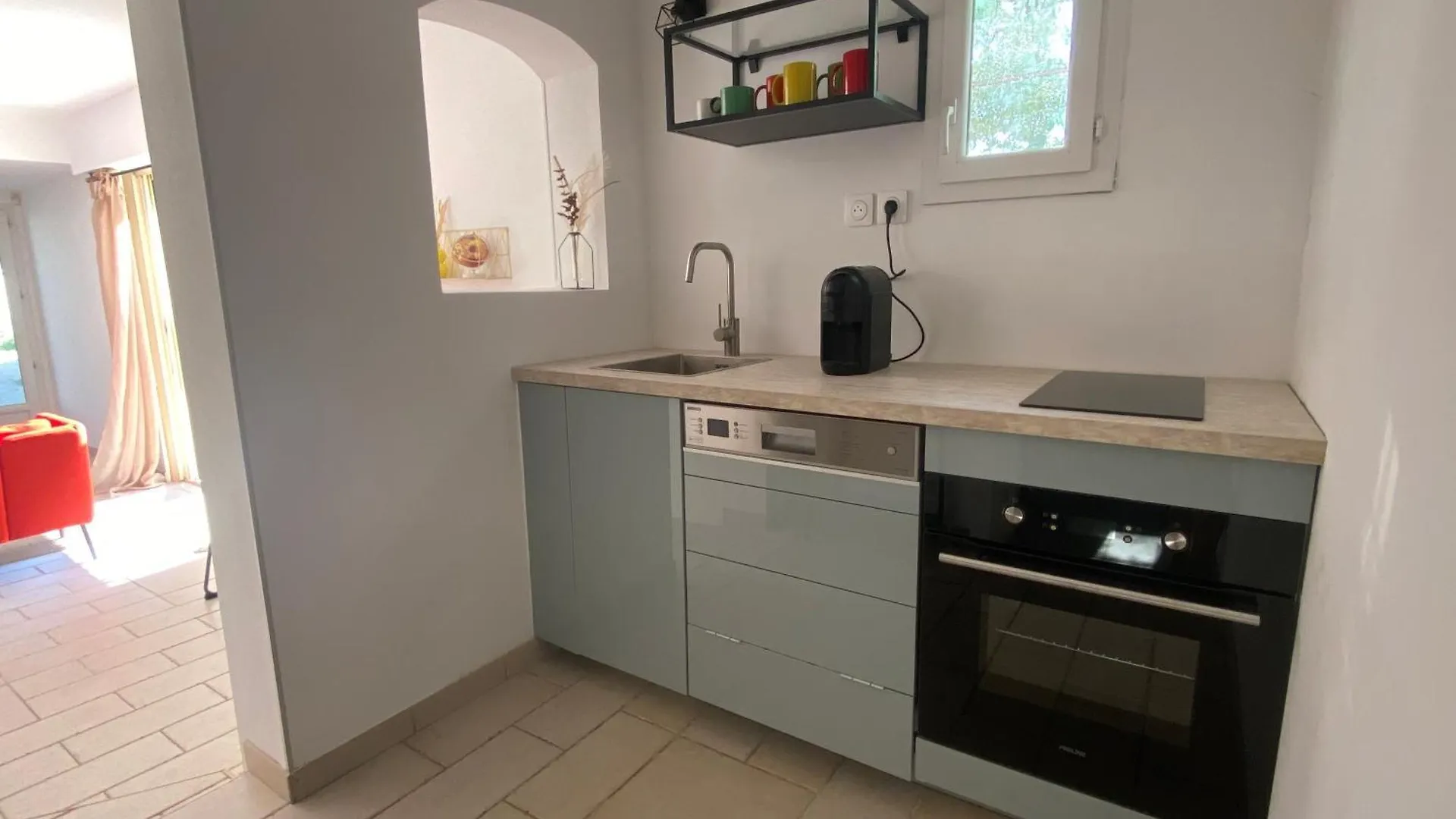 La Maison En Couleurs A 10 Min D'Avignon,3 Etoiles Веден 0*,  Франция