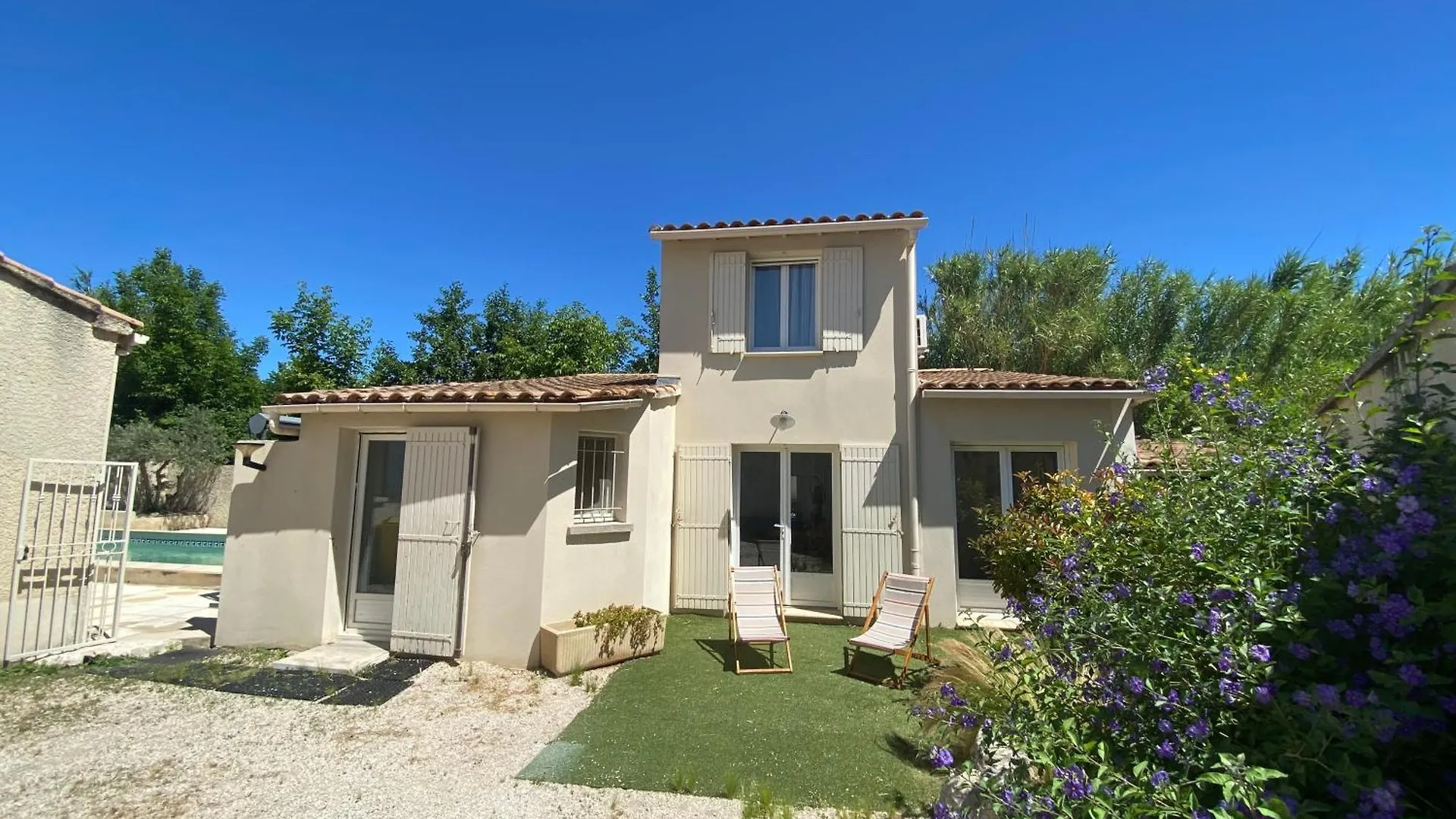 La Maison En Couleurs A 10 Min D'Avignon,3 Etoiles Веден Франция