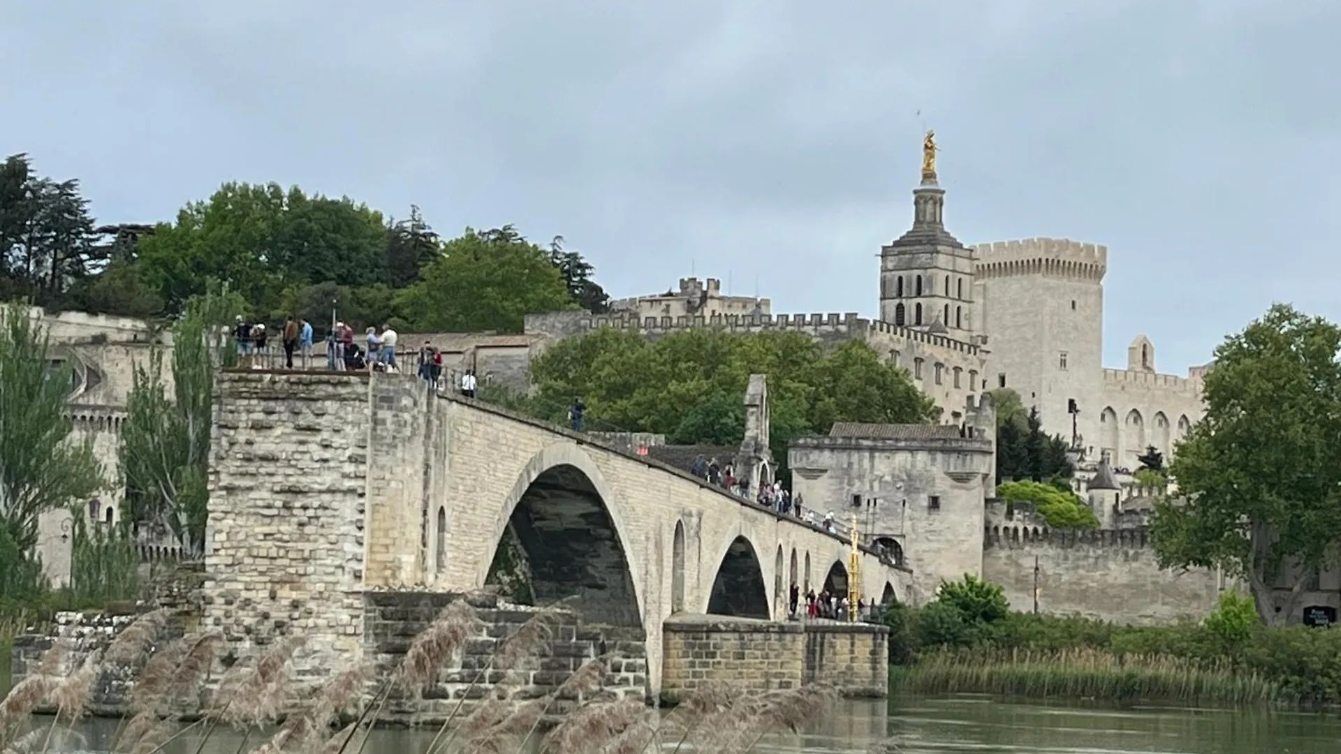 Hébergement de vacances La Maison En Couleurs Proche D'Avignon,3 Etoiles Vedène France